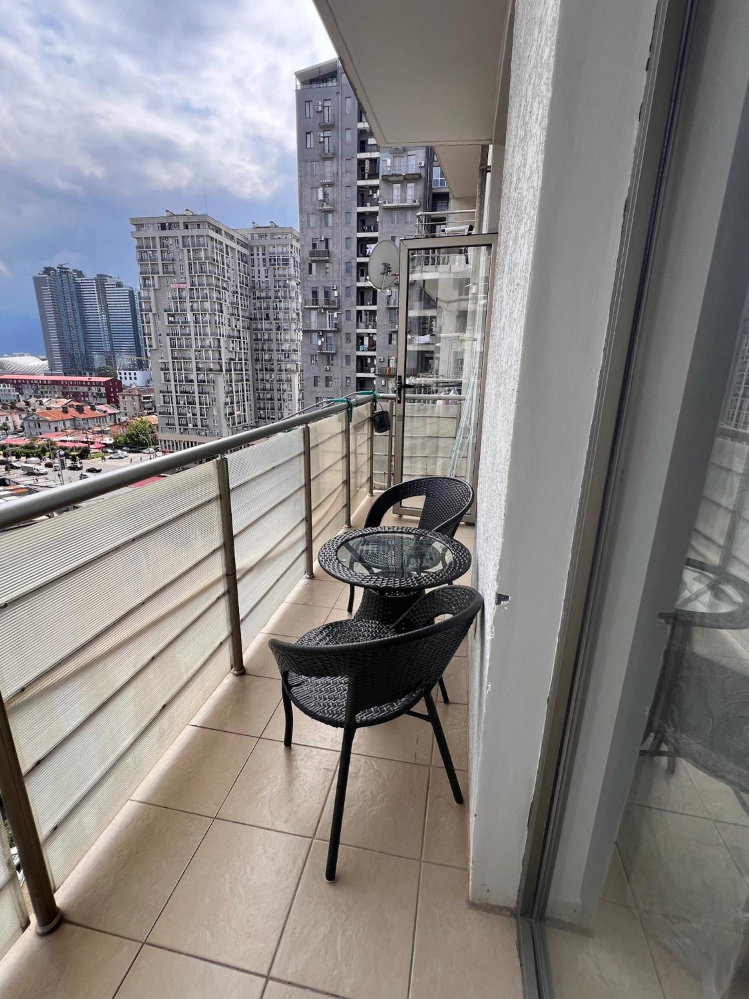 Batumi Center 3 Rooms City Side Buitenkant foto