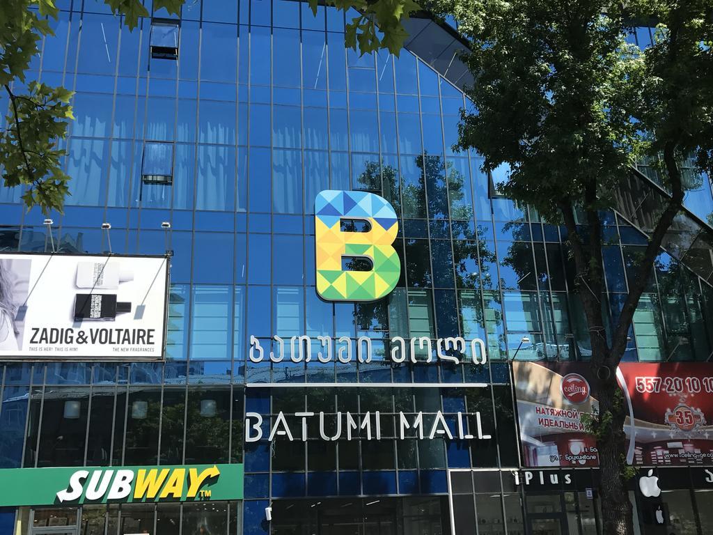 Batumi Center 3 Rooms City Side Buitenkant foto